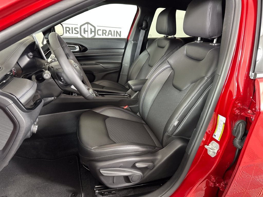 2027 Jeep Compass COMPASS LATITUDE ALTITUDE 4X4