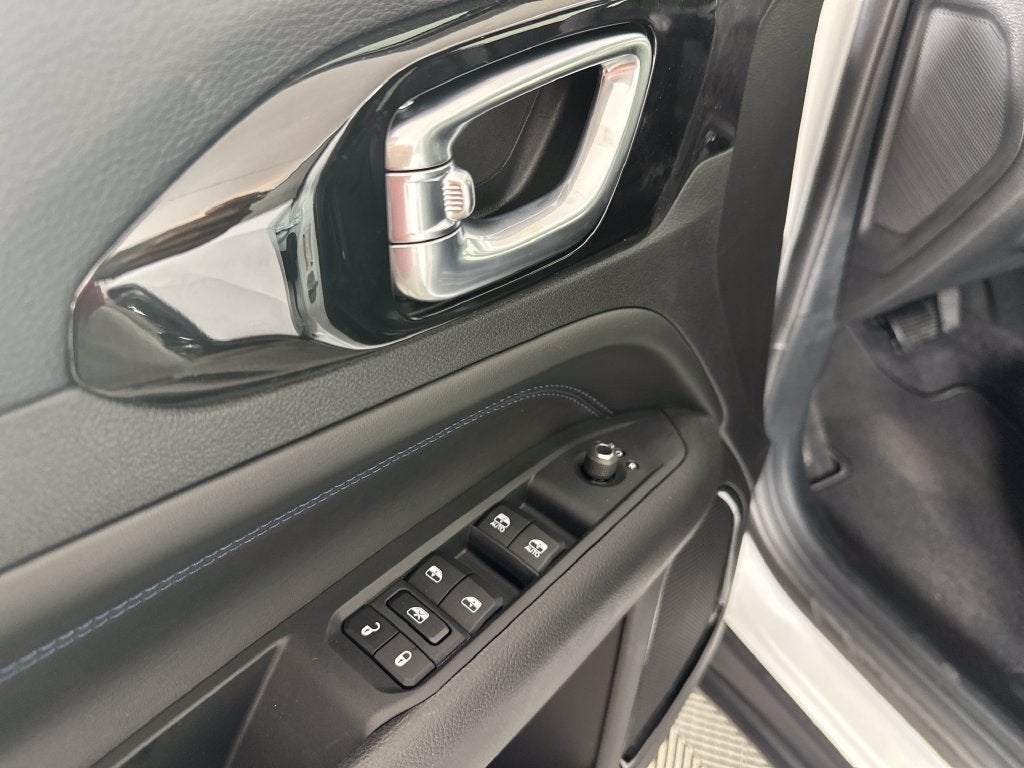 2027 Jeep Compass COMPASS LATITUDE ALTITUDE 4X4