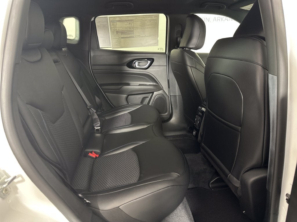 2027 Jeep Compass COMPASS LATITUDE ALTITUDE 4X4