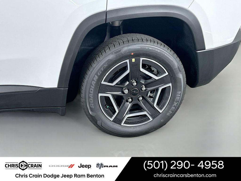 2026 Jeep Cherokee CHEROKEE LAREDO 4X4
