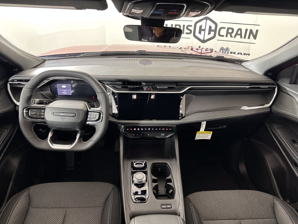 2027 Jeep Cherokee CHEROKEE LAREDO 4X4