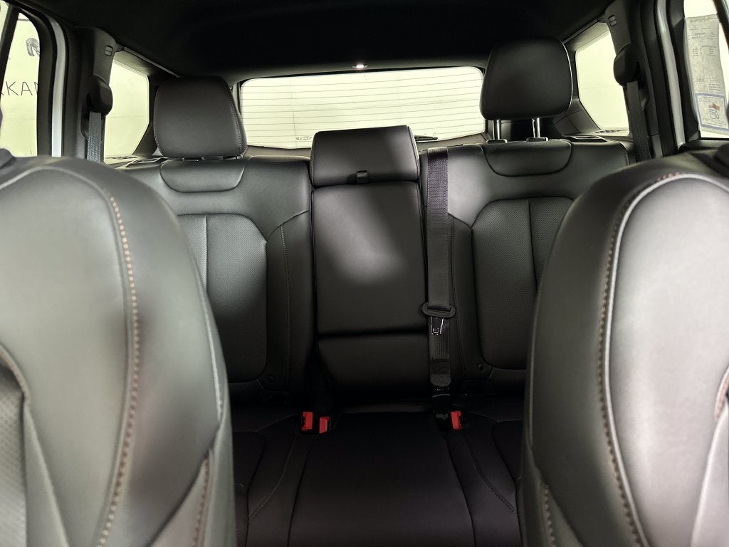 2027 Jeep Cherokee CHEROKEE LIMITED ALTITUDE 4X4