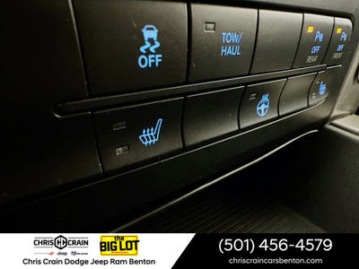 2017 RAM 1500 Big Horn Crew Cab 4x4 5'7' Box