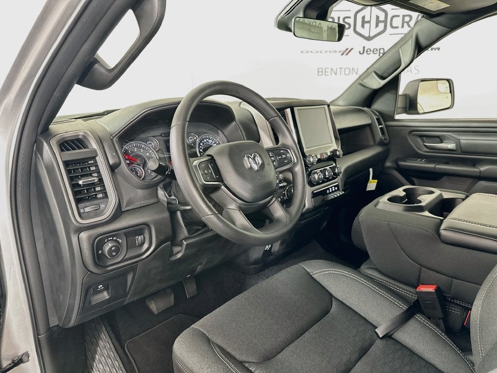 2027 RAM Ram 1500 RAM 1500 EXPRESS CREW CAB 4X4 5'7' BOX