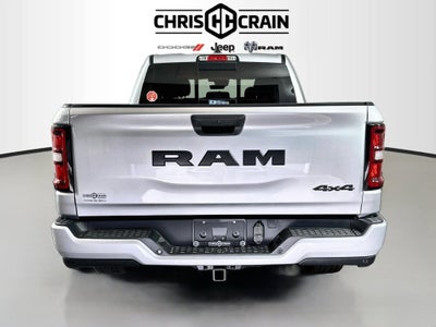 2027 RAM Ram 1500 RAM 1500 EXPRESS CREW CAB 4X4 5'7' BOX