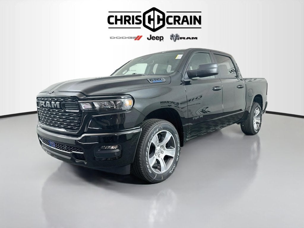 2026 RAM Ram 1500 RAM 1500 EXPRESS CREW CAB 4X4 5'7' BOX