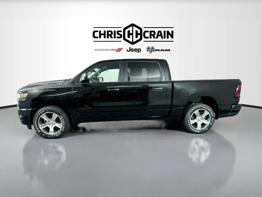 2026 RAM Ram 1500 RAM 1500 EXPRESS CREW CAB 4X4 5'7' BOX