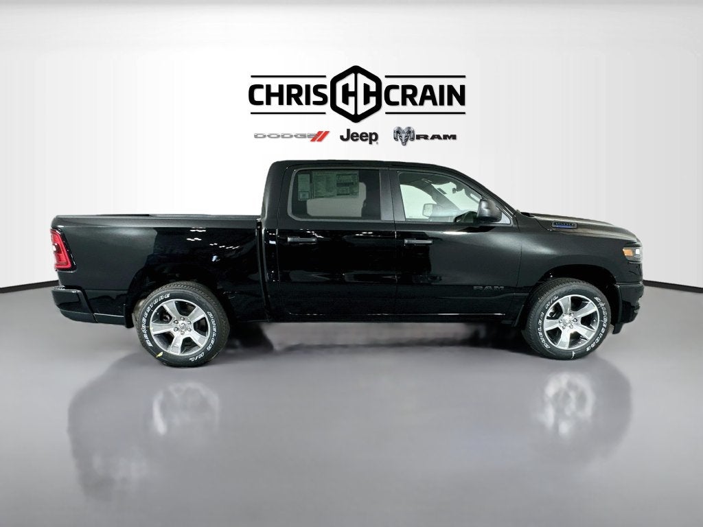 2026 RAM Ram 1500 RAM 1500 EXPRESS CREW CAB 4X4 5'7' BOX