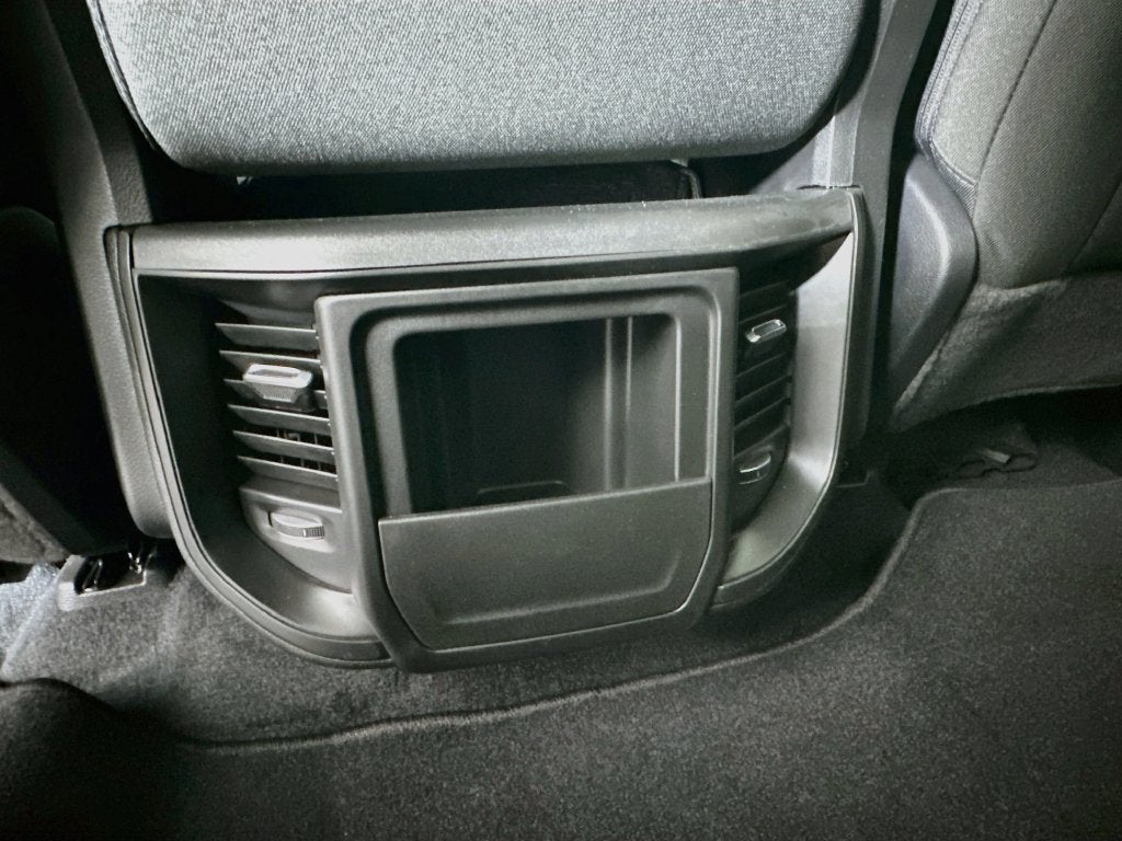 2027 RAM Ram 1500 RAM 1500 EXPRESS CREW CAB 4X4 5'7' BOX