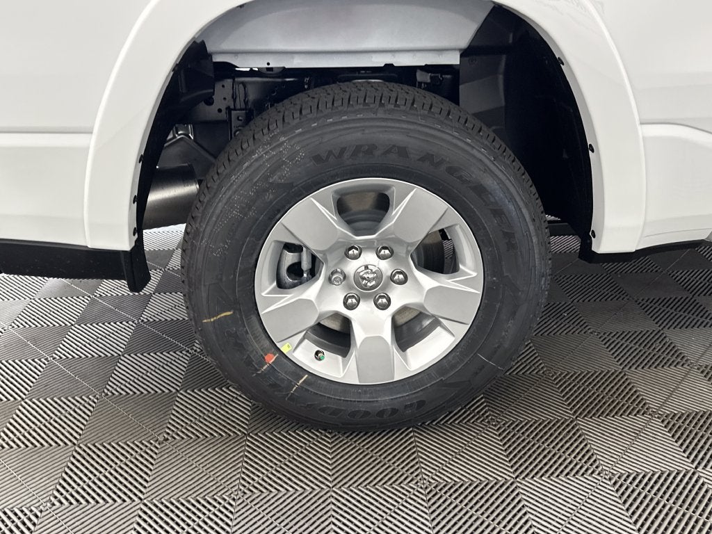 2027 RAM Ram 1500 RAM 1500 BIG HORN CREW CAB 4X4 5'7' BOX