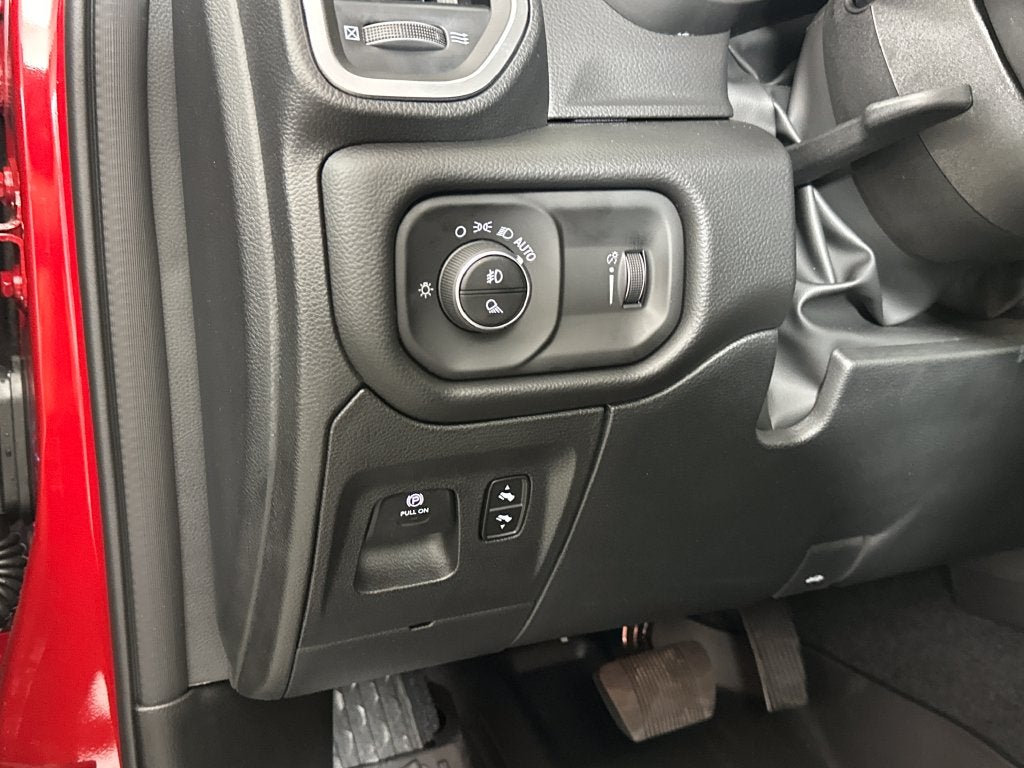 2027 RAM Ram 1500 RAM 1500 BIG HORN CREW CAB 4X4 5'7' BOX