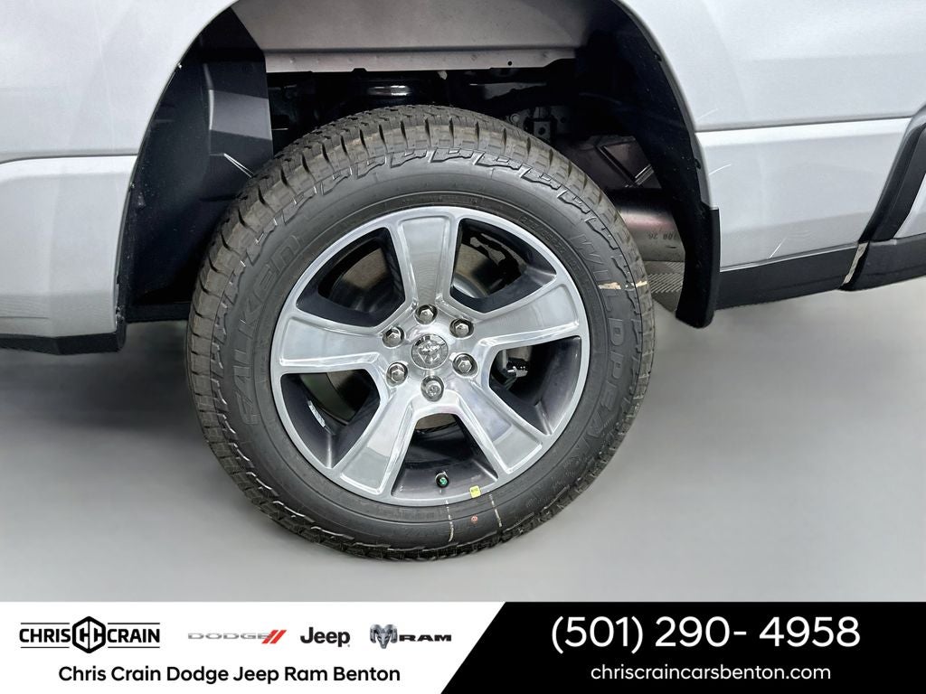 2026 RAM 1500 RAM 1500 EXPRESS CREW CAB 4X4 5'7' BOX