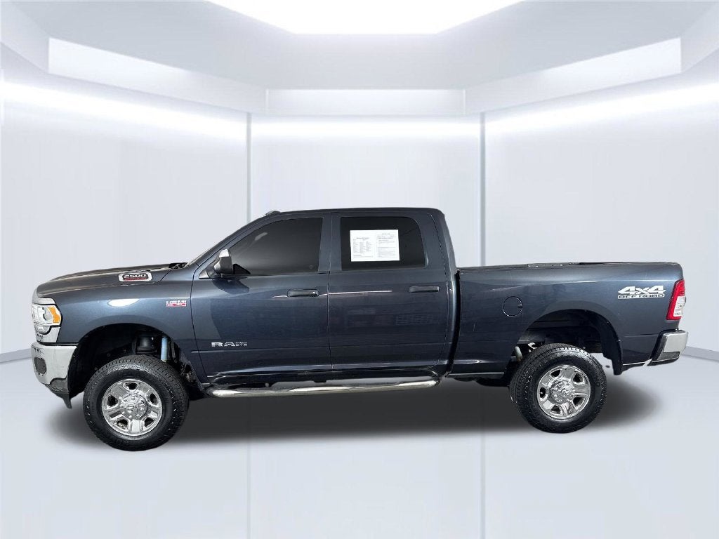 2022 RAM 2500 Tradesman Crew Cab 4x4 6'4' Box