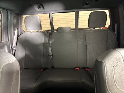 2022 RAM 2500 Tradesman Crew Cab 4x4 6'4' Box