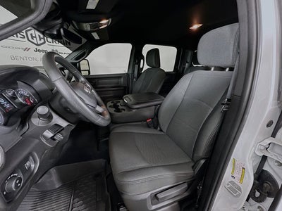 2025 RAM 2500 Tradesman Crew Cab 4x4 6'4' Box