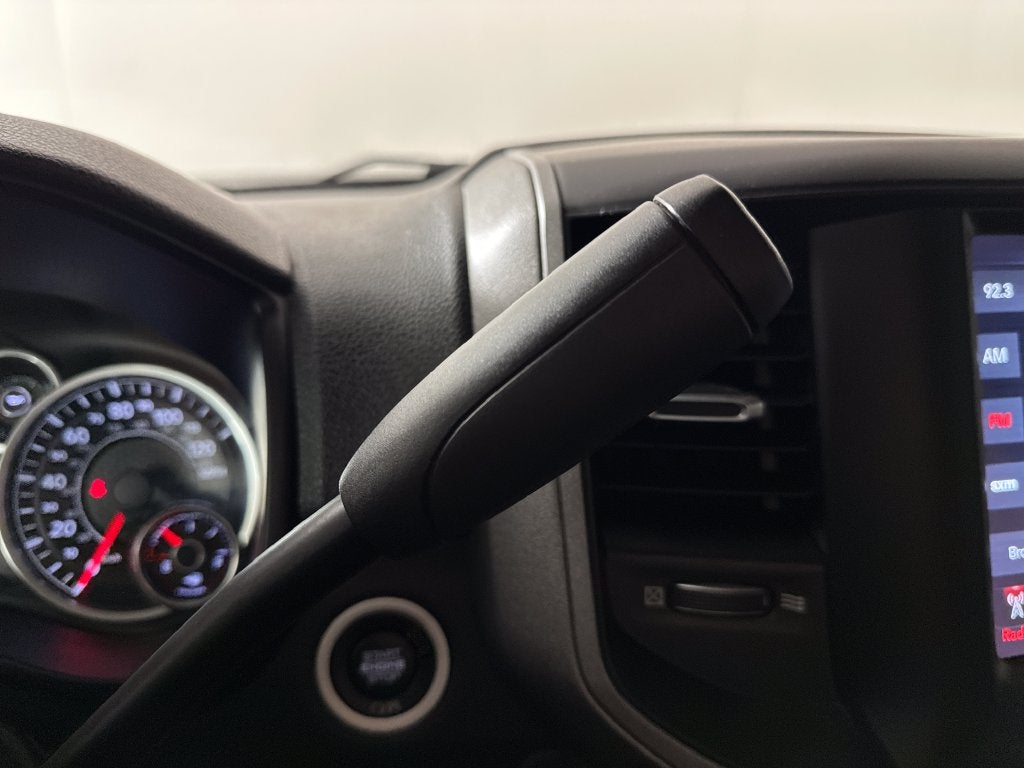 2020 RAM 2500 Tradesman Crew Cab 4x4 6'4' Box