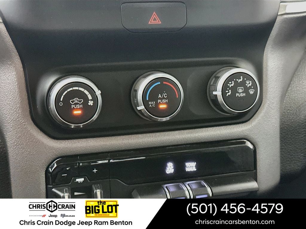 2019 RAM 2500 Big Horn Crew Cab 4x4 6'4' Box