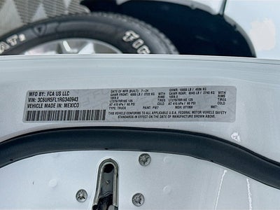 2024 RAM 2500 Laramie Crew Cab 4x4 6'4' Box