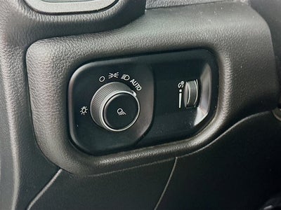 2023 RAM 2500 Tradesman Crew Cab 4x4 8' Box