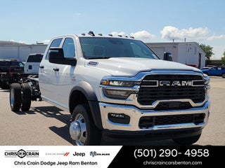 2026 RAM 5500 Chassis RAM 5500 TRADESMAN CHASSIS CREW CAB 4X4 60' CA