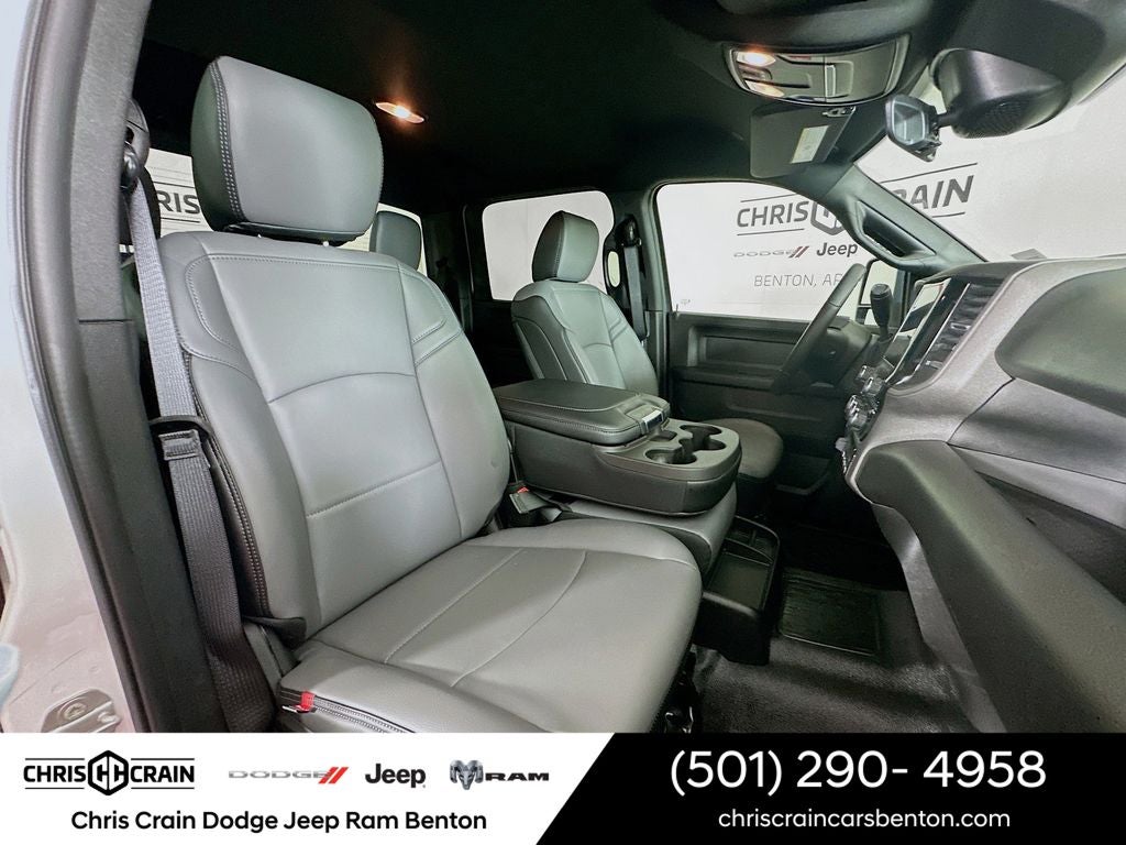 2026 RAM Ram 5500 Chassis Cab RAM 5500 TRADESMAN CHASSIS CREW CAB 4X4 84' CA