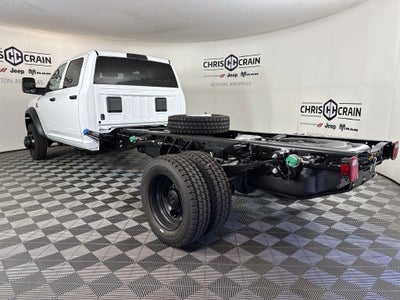 2027 RAM Ram 5500 Chassis Cab RAM 5500 TRADESMAN CHASSIS CREW CAB 4X4 84' CA