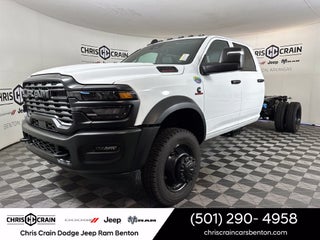 2027 RAM Ram 5500 Chassis Cab RAM 5500 TRADESMAN CHASSIS CREW CAB 4X4 84' CA