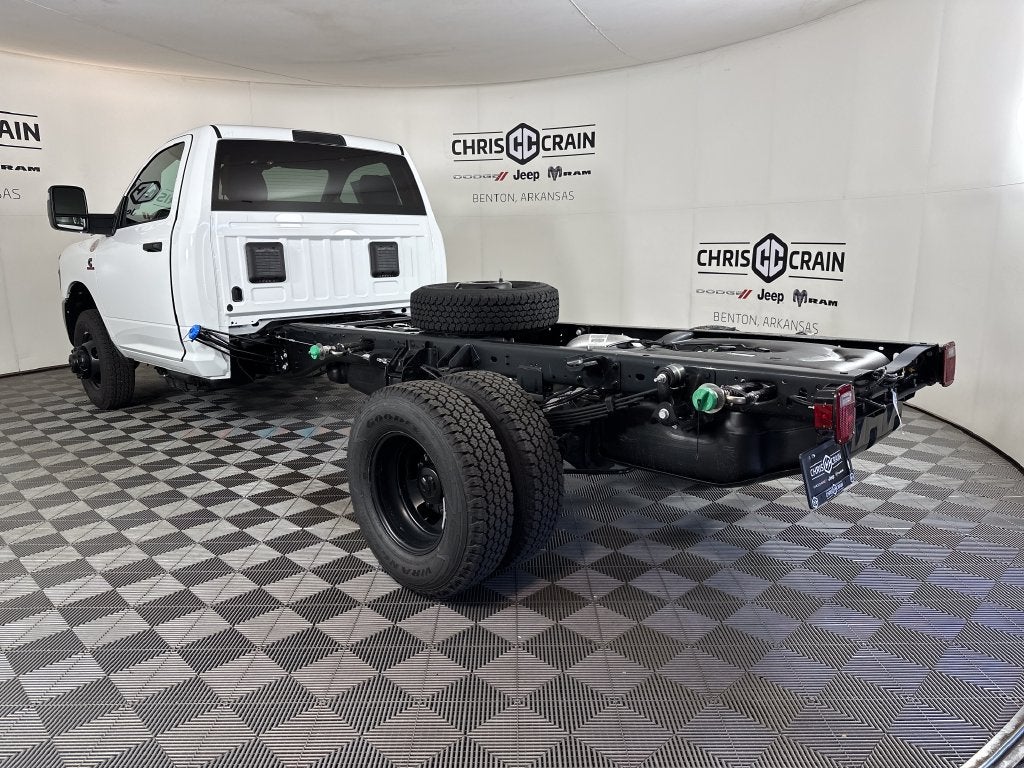 2027 RAM Ram 3500 Chassis Cab RAM 3500 TRADESMAN CHASSIS REGULAR CAB 4X4 84' CA