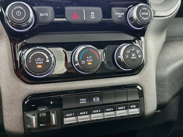 2027 RAM 3500 Tradesman 167 WB
