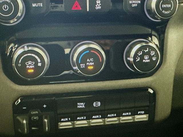 2026 RAM Ram 3500 Chassis Cab RAM 3500 TRADESMAN CREW CAB CHASSIS 4X4 60' CA