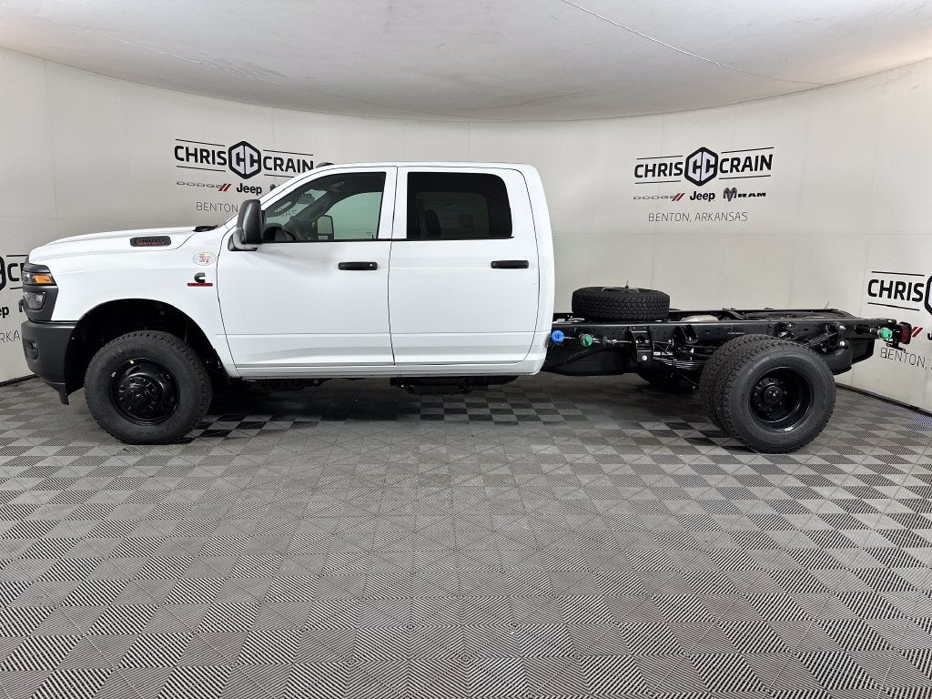 2027 RAM Ram 3500 Chassis Cab RAM 3500 TRADESMAN CREW CAB CHASSIS 4X4 60' CA
