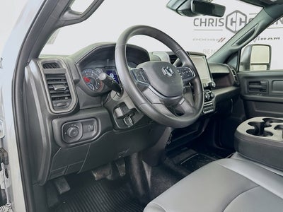 2026 RAM Ram 3500 Chassis Cab RAM 3500 TRADESMAN CREW CAB CHASSIS 4X4 60' CA