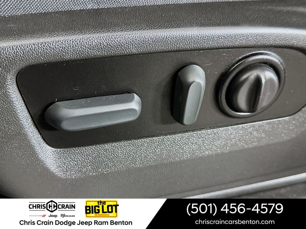 2022 Chevrolet Silverado 1500 LTD 4WD Crew Cab Short Bed LT with 2FL