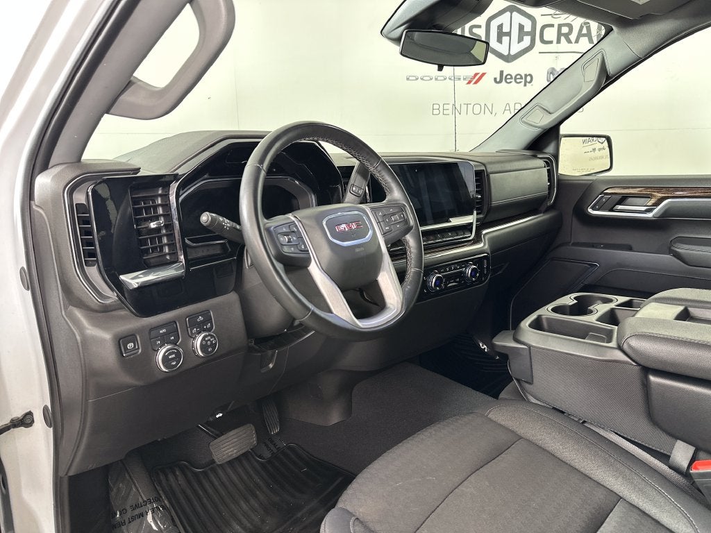 2024 GMC Sierra 1500 4WD Crew Cab Short Box Elevation with 3SB
