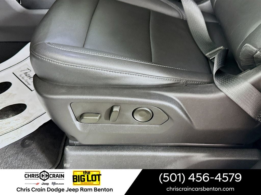 2022 GMC Sierra 1500 4WD Crew Cab Short Box SLT