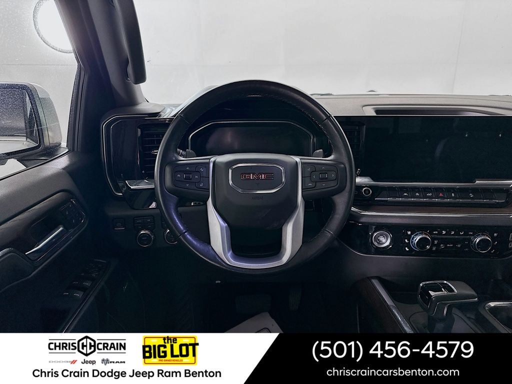 2022 GMC Sierra 1500 4WD Crew Cab Short Box SLT