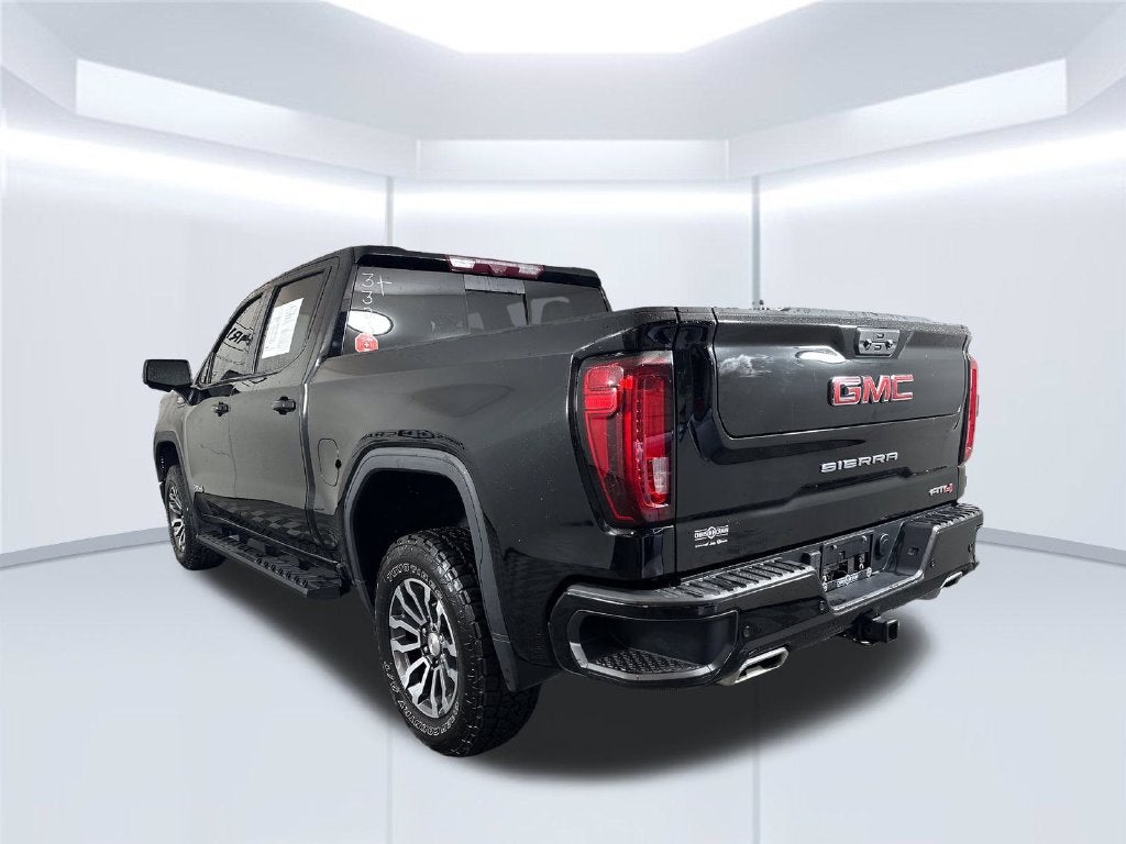 2023 GMC Sierra 1500 4WD Crew Cab Short Box AT4