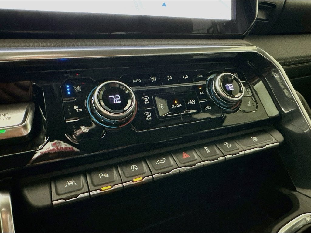 2023 GMC Sierra 1500 4WD Crew Cab Short Box Denali