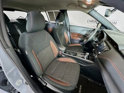 2024 Nissan Kicks SR Xtronic CVT