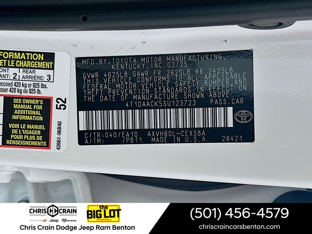 2025 Toyota Camry SE