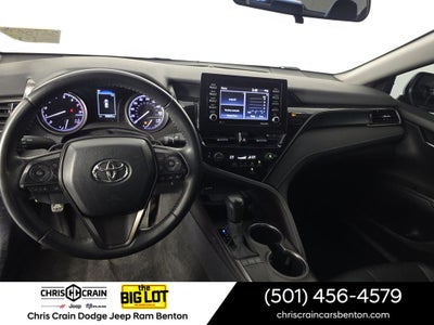 2022 Toyota Camry SE