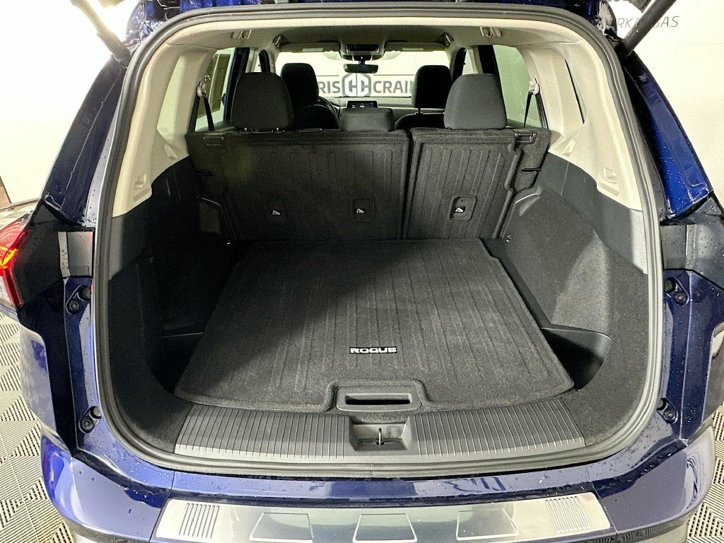 2025 Nissan Rogue SV FWD
