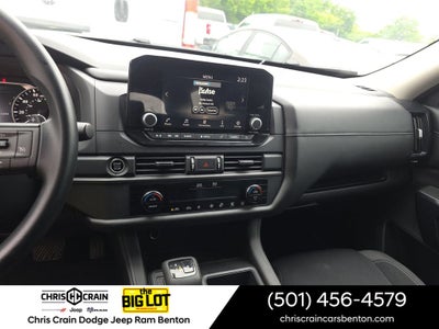 2024 Nissan Pathfinder S FWD