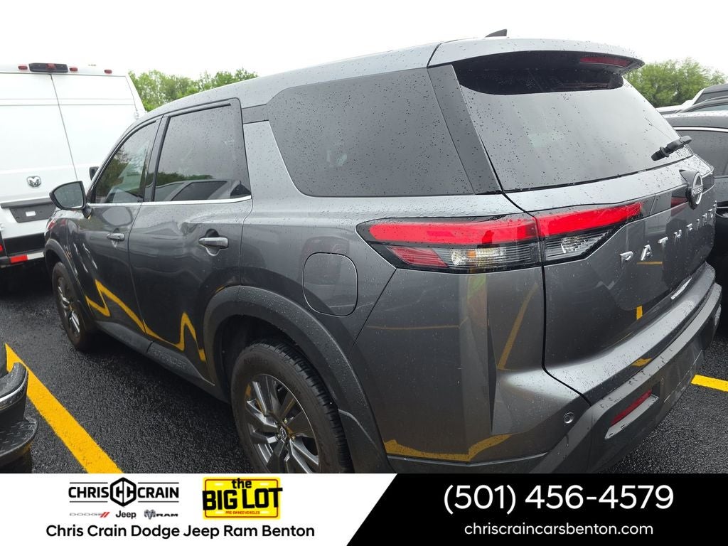 2024 Nissan Pathfinder S FWD