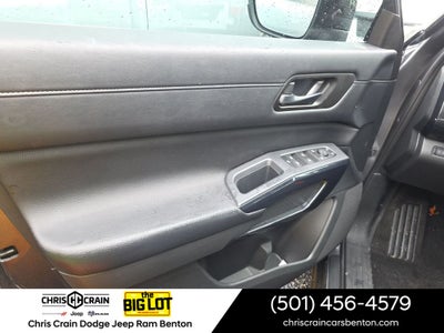 2024 Nissan Pathfinder S FWD