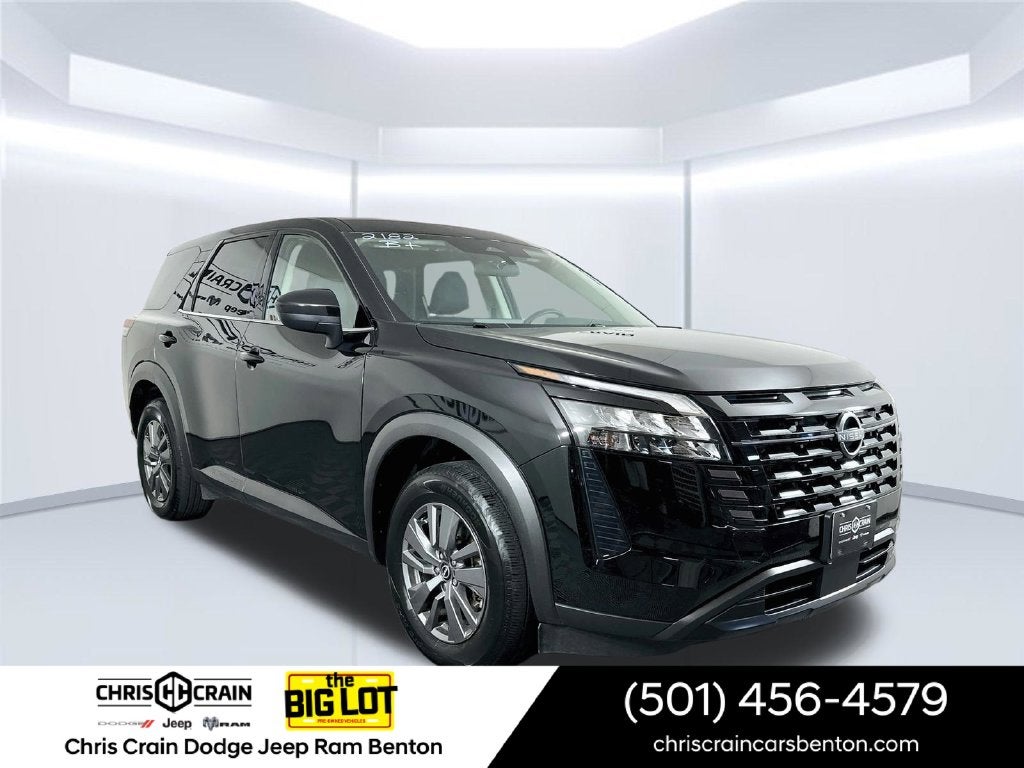 2026 Nissan Pathfinder S