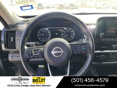 2022 Nissan Pathfinder SV