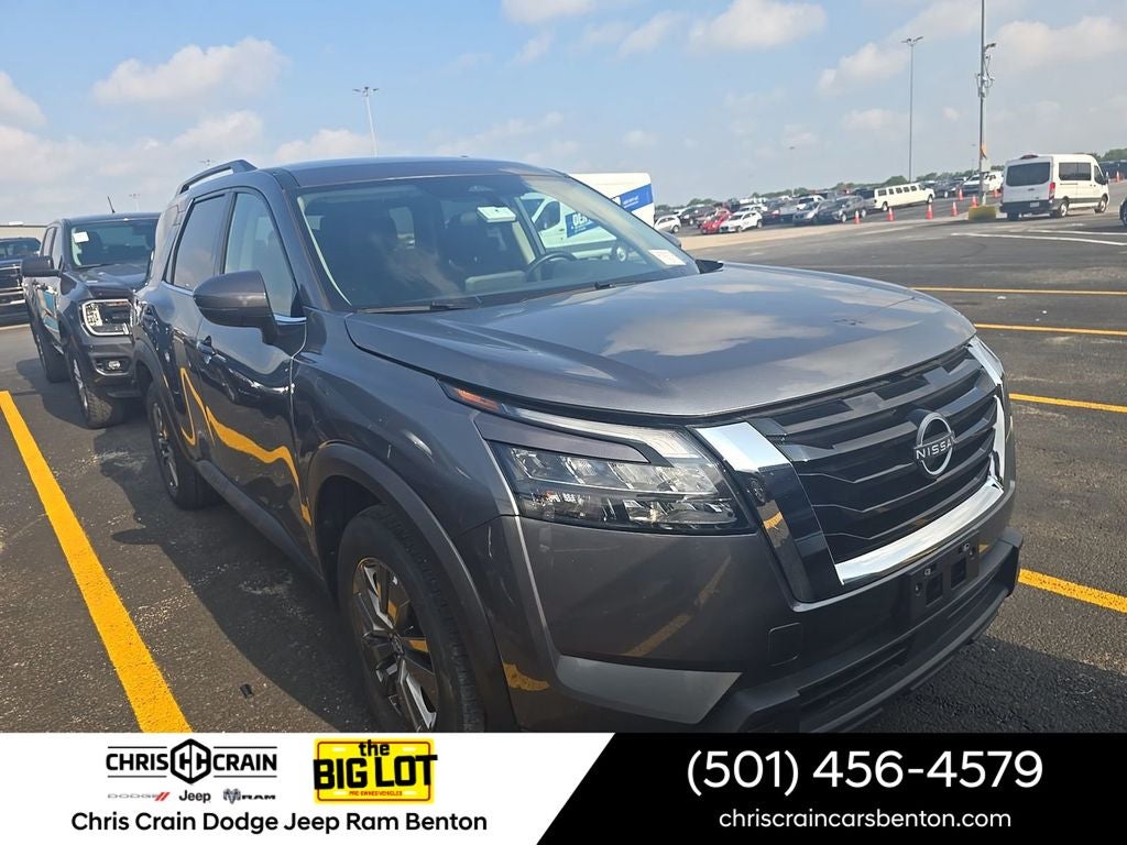 2025 Nissan Pathfinder SV 4WD