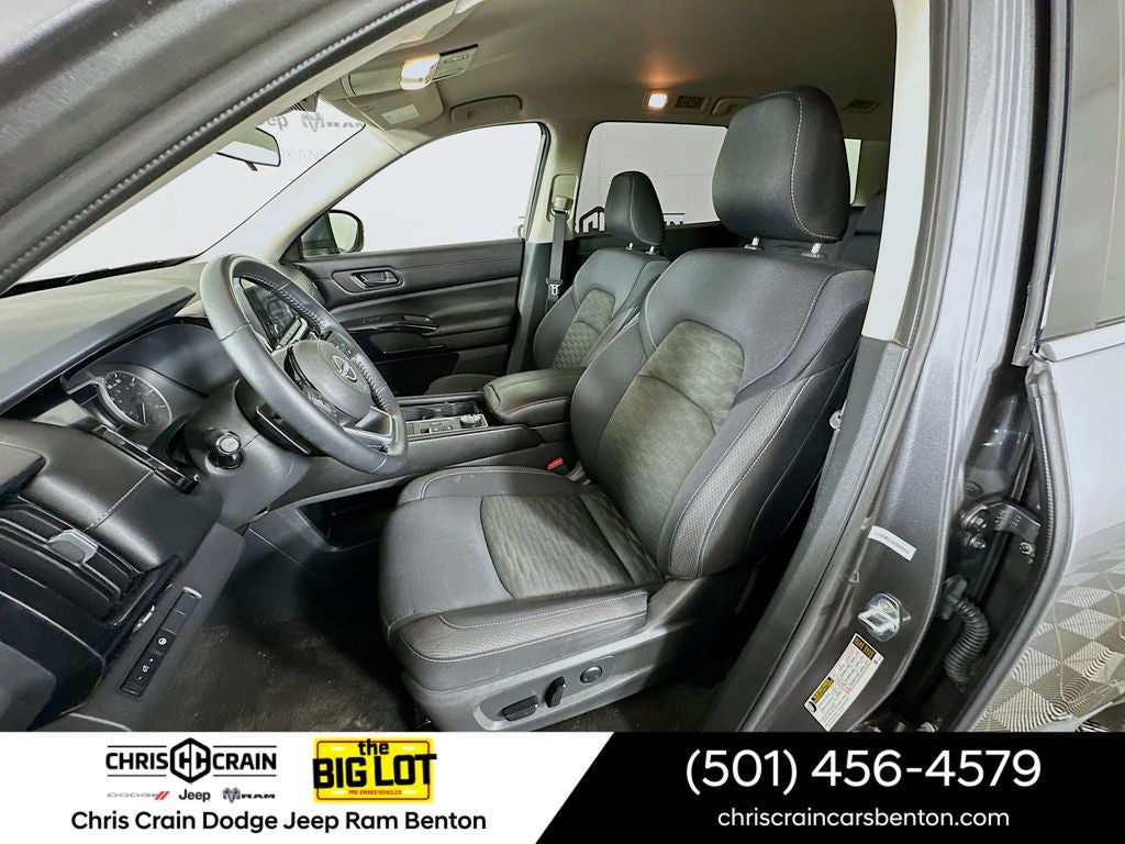 2023 Nissan Pathfinder SV 4WD