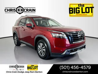 2023 Nissan Pathfinder SL 4WD